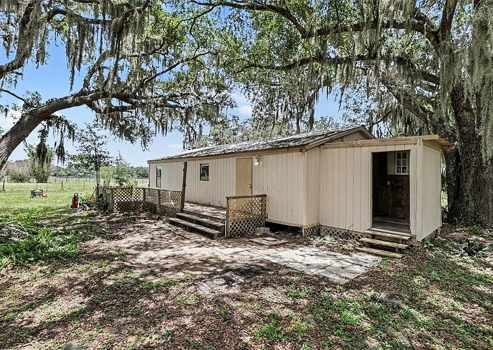 1st image of 10239 LYONS AVENUE