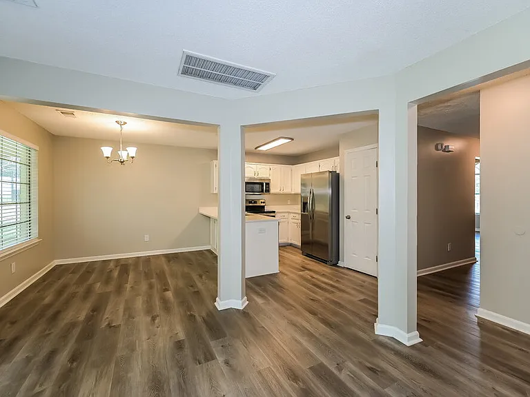 309 Cedar Park Cir — Photo 6