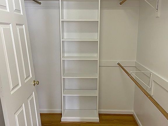 4th image of 1204 Cypress Ave #B
