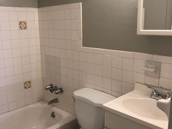 5th image of 3710 Geraldine Ave APT 1