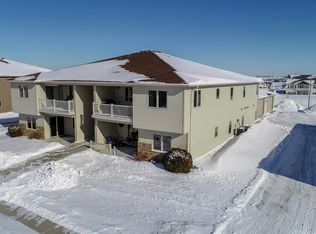 3801 Koch Dr, Bismarck, ND 58503