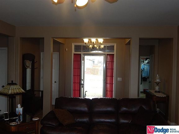 4th image of 9312 S 28th Ave
