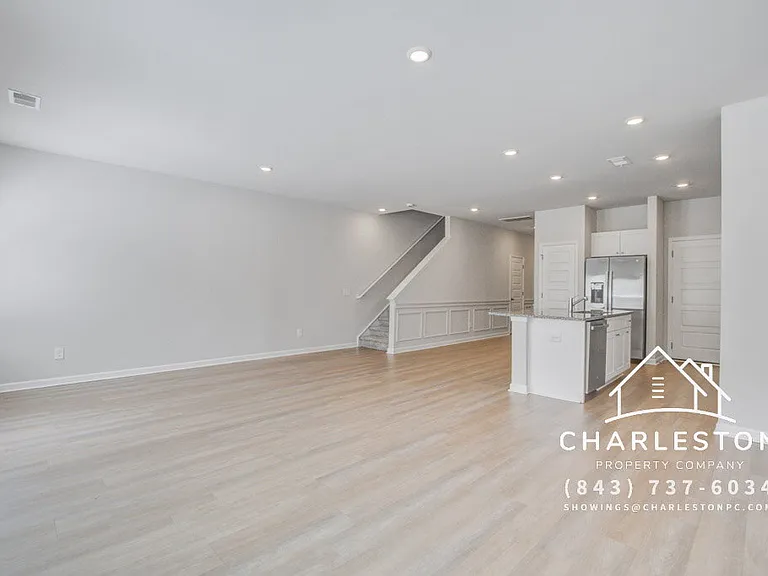 4105 Quincy Adams Ln — Photo 1