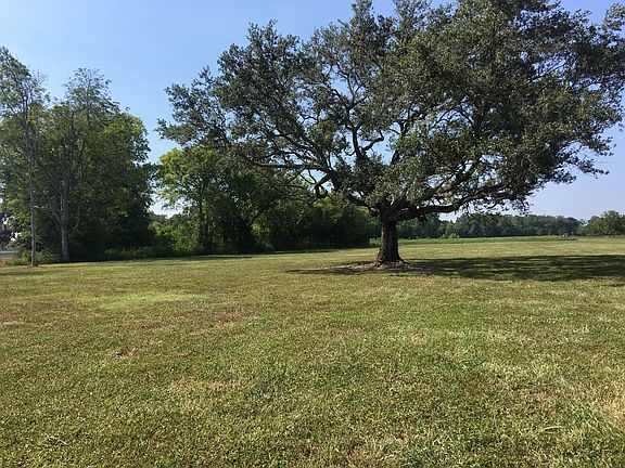 2nd image of 4009 Catahoula Hwy
