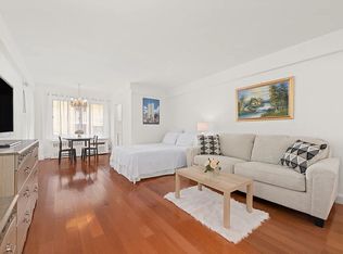 225 E 46th St APT 8J, New York, NY 10017