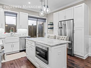 854 S Front St, Philadelphia, PA 19147