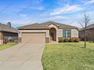 8108 Honeysuckle Dr, Temple, TX 76502