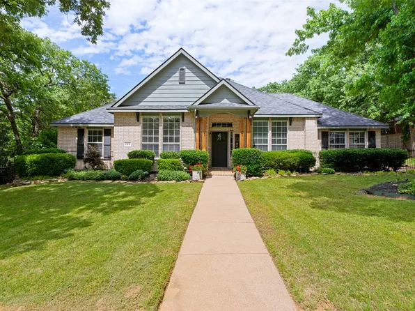 729 Big Horn Trl, Crowley, TX 76036