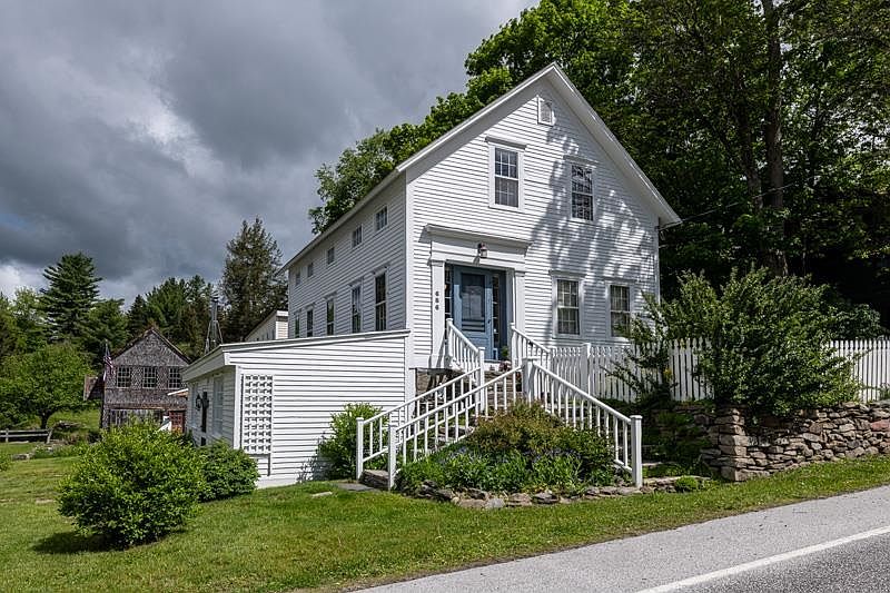 1st image of 686 Main Street