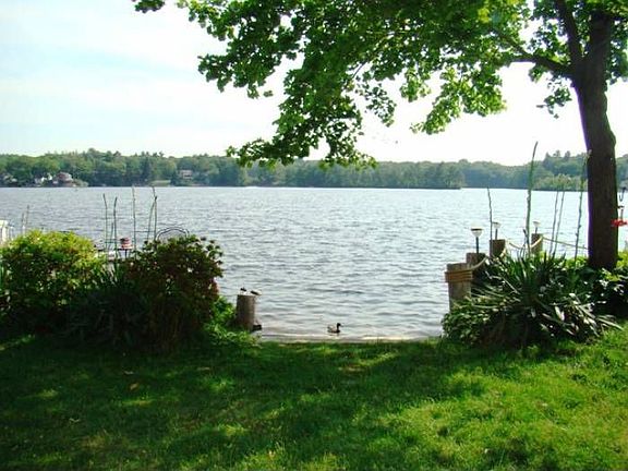 4th image of 73 Greenlake Dr