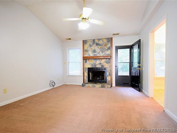 3rd image of 6475 Applewhite Rd