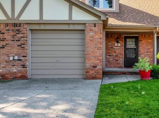 8530 Annsbury Dr UNIT C, Utica, MI 48316