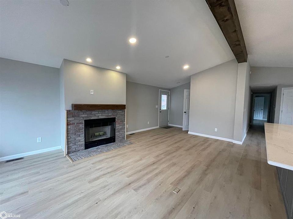 3416 N Shore Dr, Clear Lake, IA 50428 Zillow