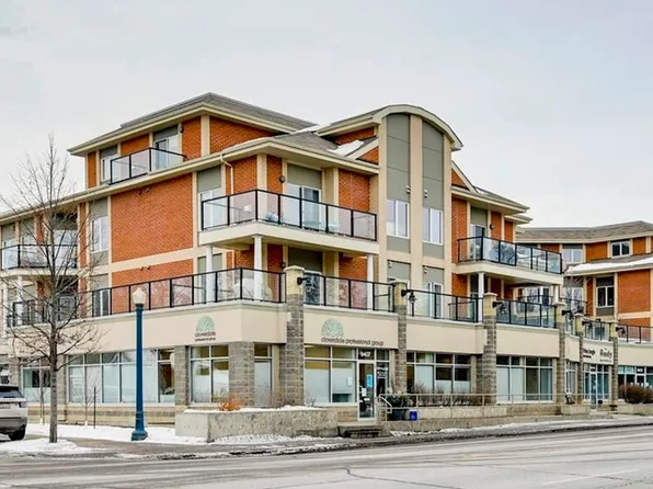 9750 94th St NW #1A, Edmonton, AB T6C 2E3