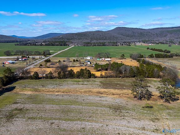 2nd image of 397 Old Gurley Pike