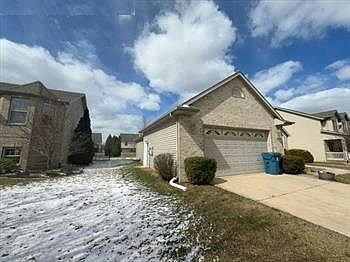 3rd image of 10372 Price St