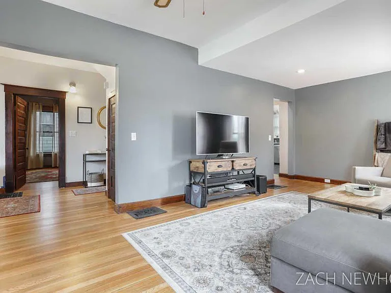 4 Union Ave NE — Photo 13