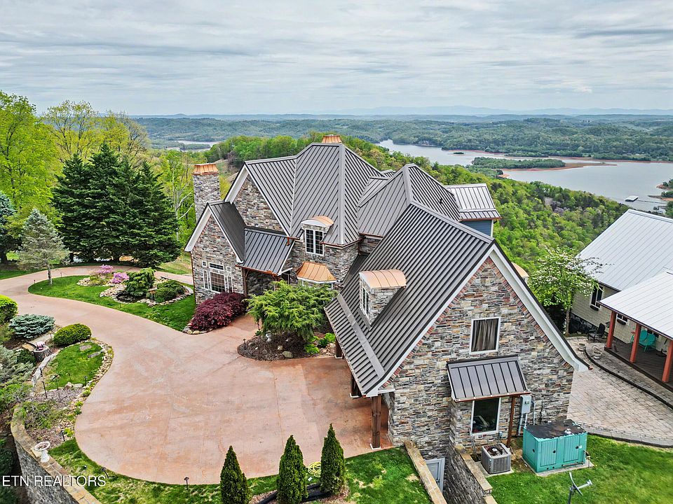 1st image of 498 Proffitt Ridge Rd