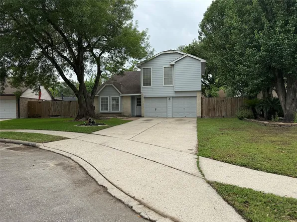 313 Thistlewood Ct, League City, TX 77573