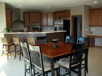 3rd image of 12422 Kings Point Dr