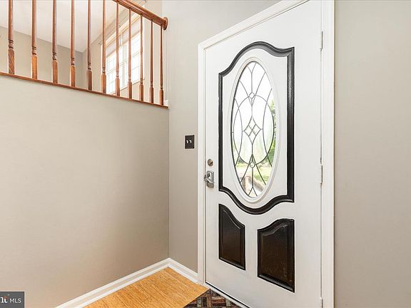 3rd image of 312 Southern Dr