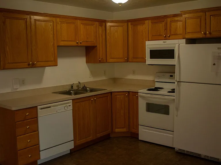 318 Pioneer Rd — Photo 3