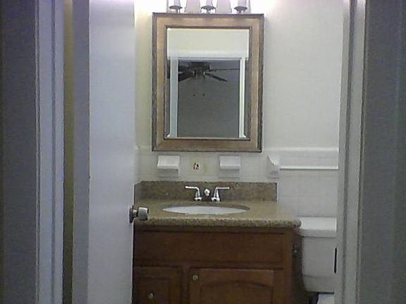 4th image of 40 SE 19th Ave APT 118