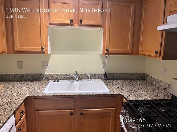 4th image of 1988 Wellbourne Dr NE
