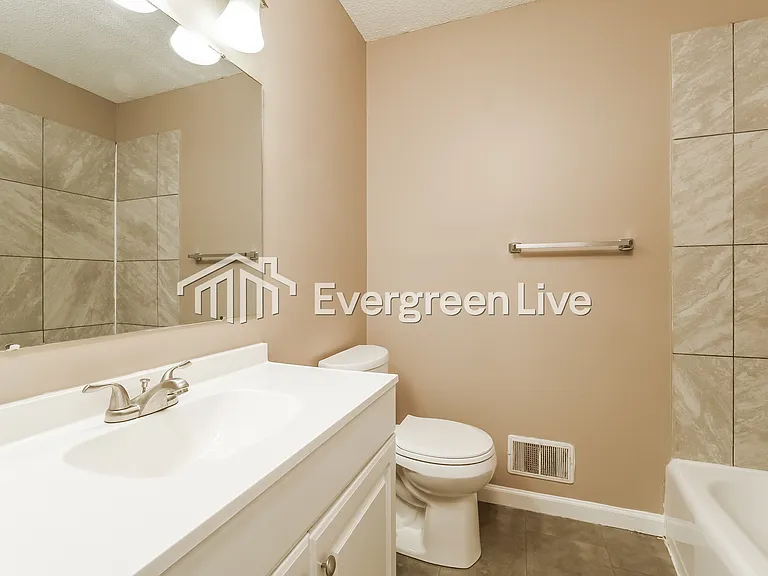 4423 S Union Ave — Photo 14