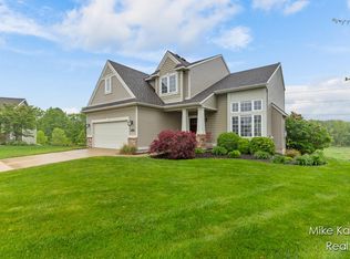 4292 Springside Dr, Hudsonville, MI 49426