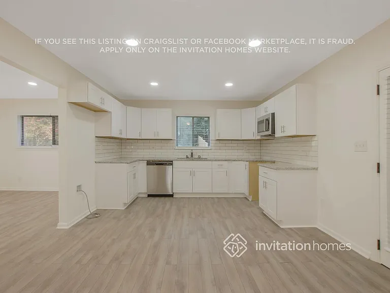 2765 Westfield Trl — Photo 9