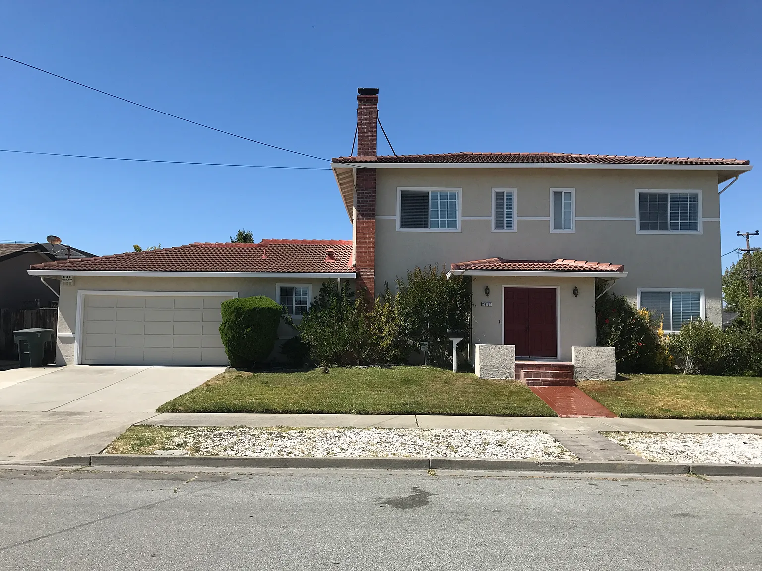 2251 Driftwood Way photo 1