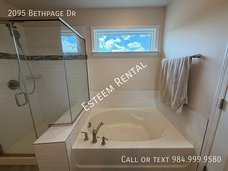 2095 Bethpage Dr — Photo 28