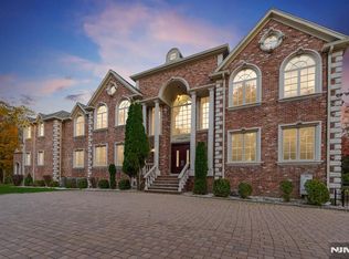 24 Tulip Tree Ln, Alpine, NJ 07620