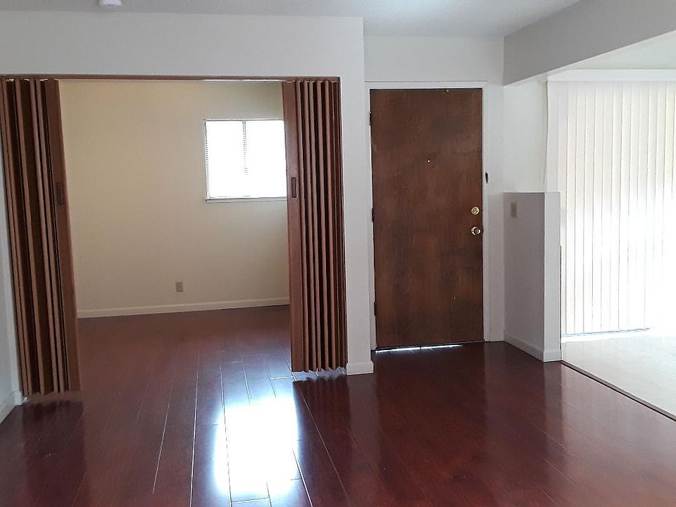 1st image of 866 Gallatin Dr