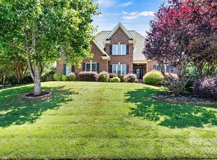 126 43rd Avenue Dr NW, Hickory, NC 28601