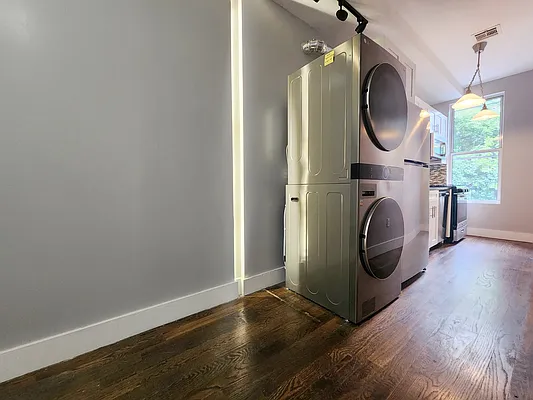 Rented by RELEASE NY | media 2