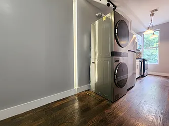 Rented by RELEASE NY