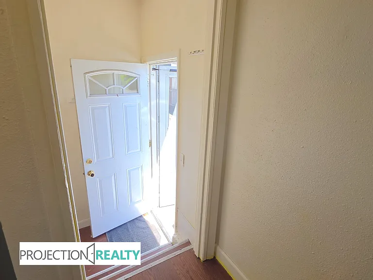 2926 N Terry St — Photo 16