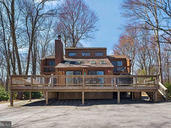 3rd image of 2038 Beaver Run Rd