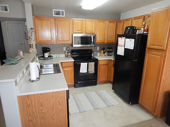 3rd image of 4875 S Balsam Way Unit 18-202