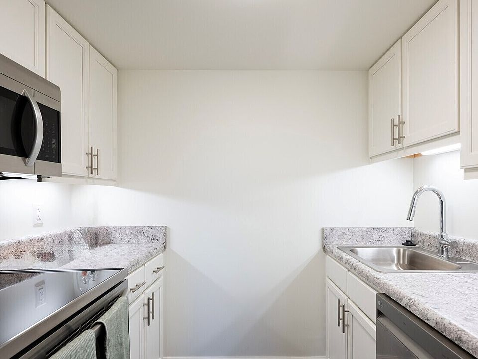 1st image of 601 Orange Ave NE #4ac05ccf1
