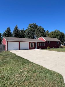 305 E 6th St, Lake Park, IA, 51347