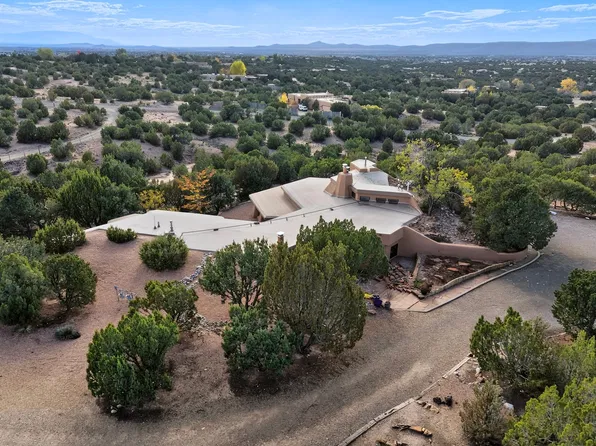 82B Calle Sinsonte, Santa Fe, NM 87507