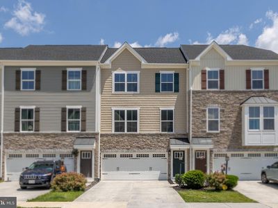 135 Burkwood Ter, Lake Frederick, VA, 22630