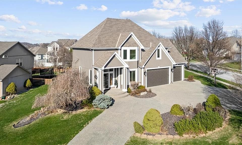 4318 NE 63rd St, Gladstone, MO 64119 Zillow