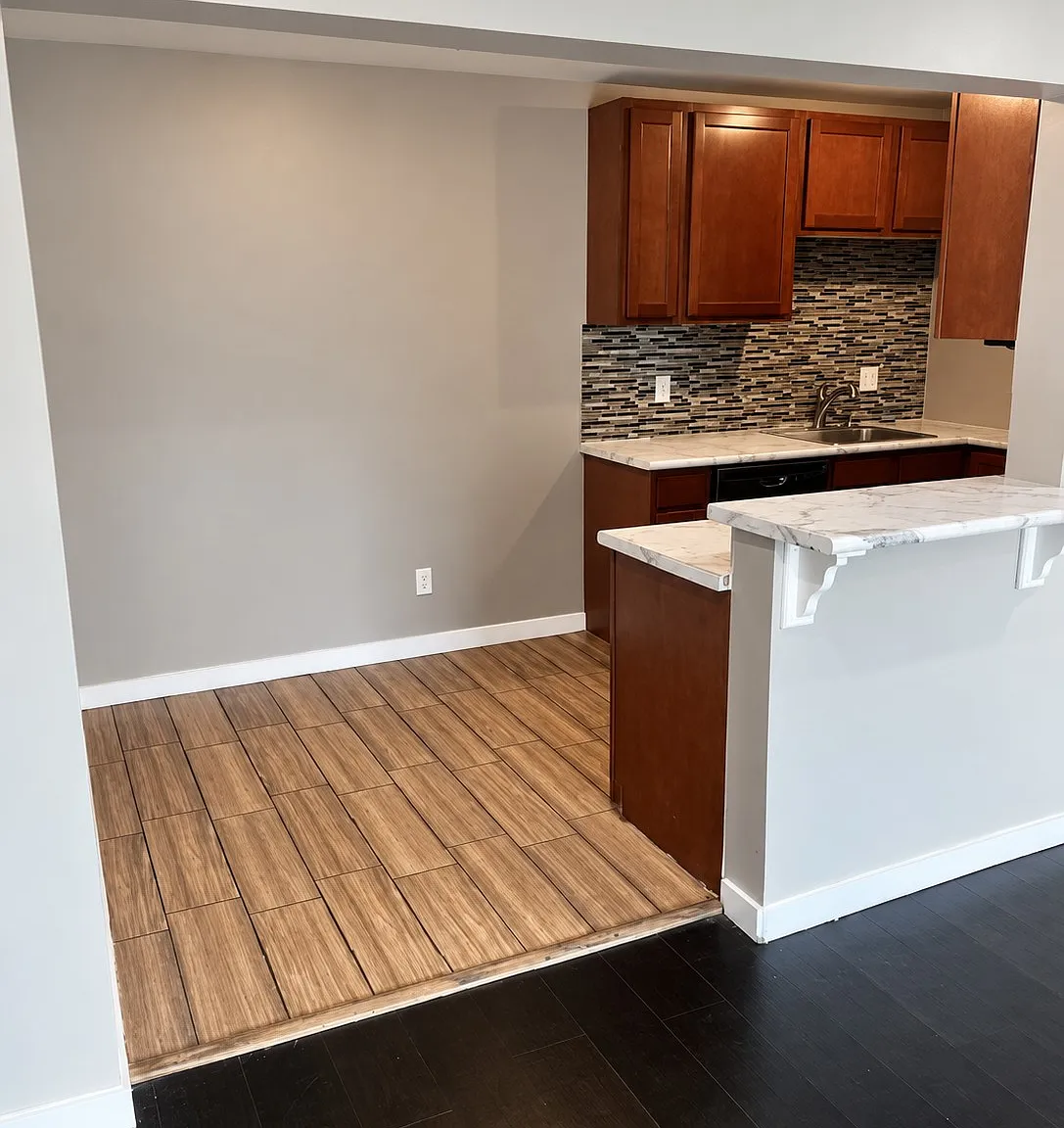 1201 Franklin Ave — Photo 4