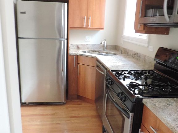 4th image of 838.5 Judson Ave #G