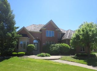 2286 Brookwood Dr, South Elgin, IL 60177