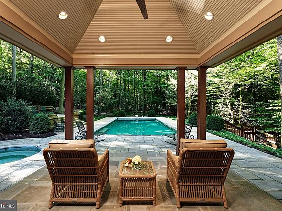 4th image of 145 River Park Ln